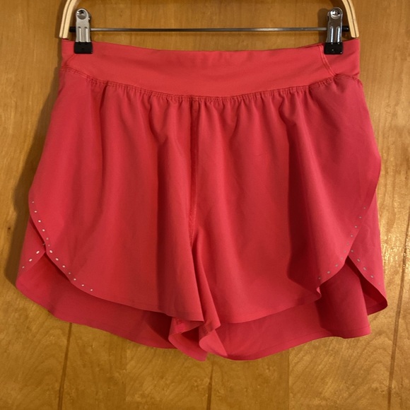 Lululemon - Picture 5 of 10